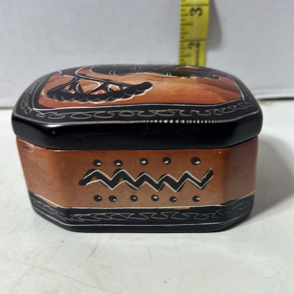 Soap Stone Hippo Trinket Box 4x3x21/2 - Picture 6 of 7